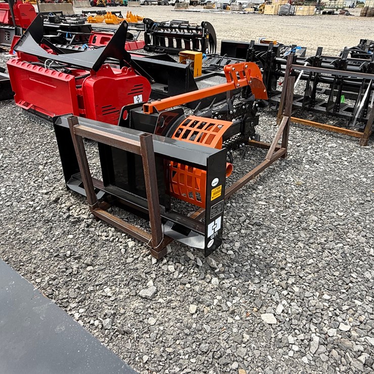 #2000 • #27000 • Unused GIYI GY-D39F Skid Steer Trencher F-DKGJ392507110