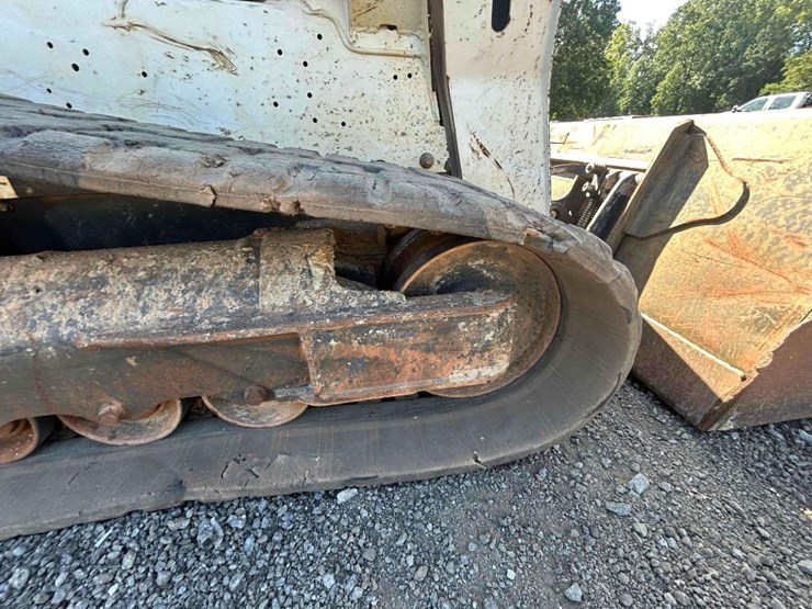 2020-bobcat-t770-image-14
