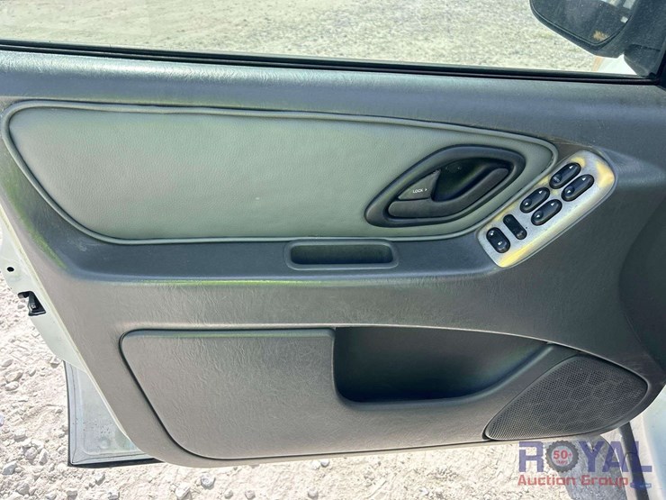 2007-ford-escape-image-11