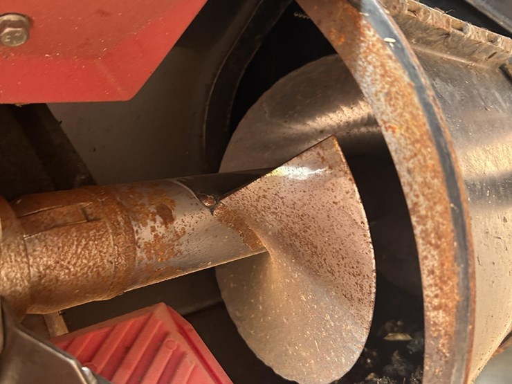 2015-case-ih-8240-image-45