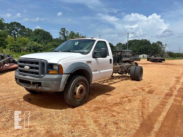 2006-ford-f550-image-1