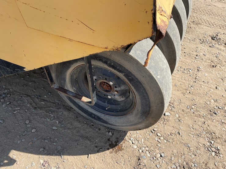#2018-•-bros-rubber-tire-roller-image-17