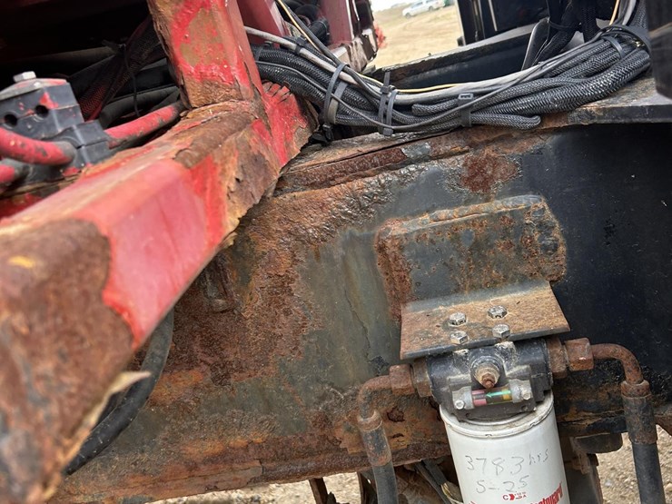 2010-case-ih-titan-3520-image-29