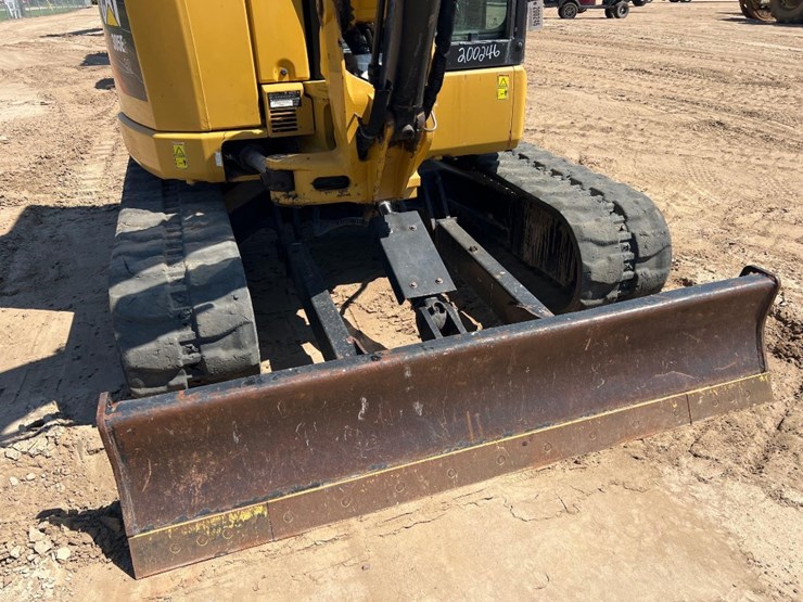2019-caterpillar-305e2-cr-image-24
