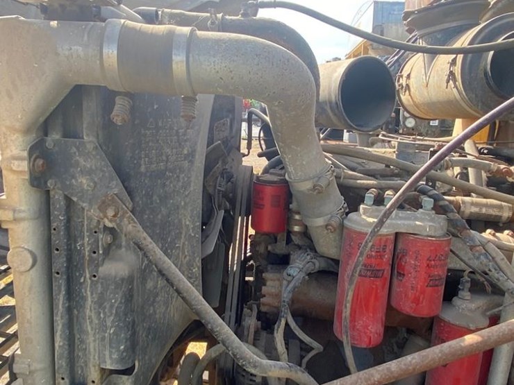 1996-mack-ch613-image-12