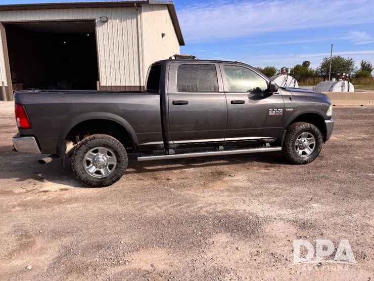 2018-dodge-ram-2500-image-5