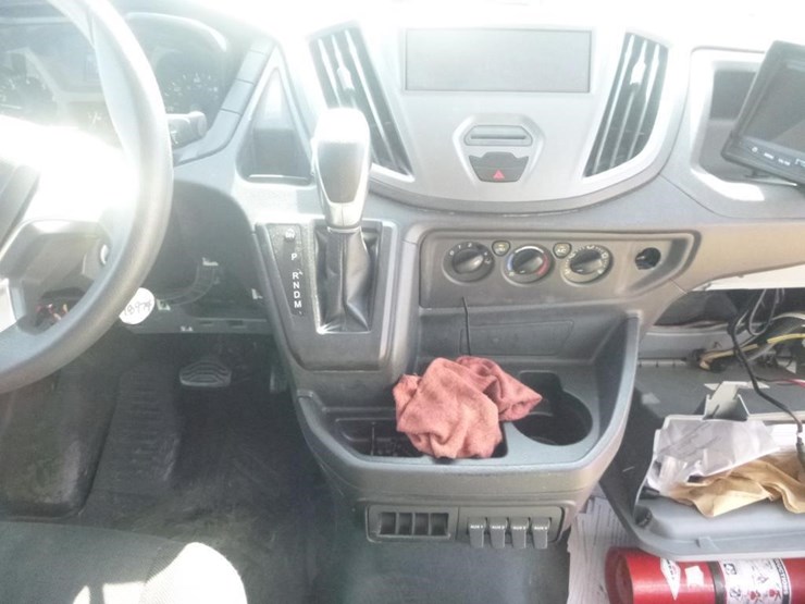 2018-ford-e350-image-9