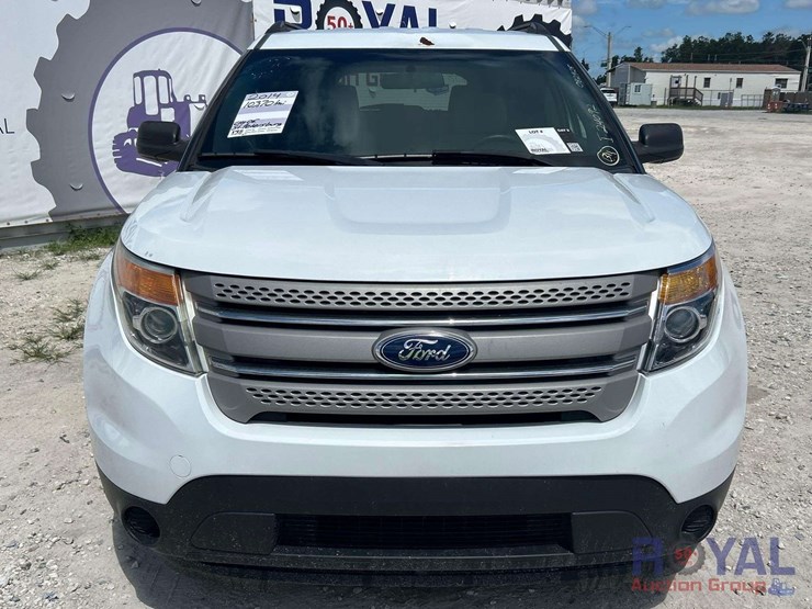 2014-ford-explorer-image-27