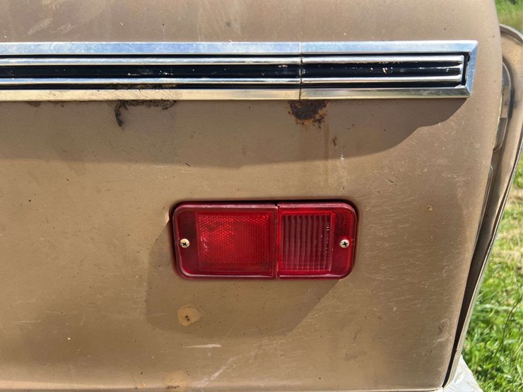 1969-chevy-c20-custom-camper-image-56