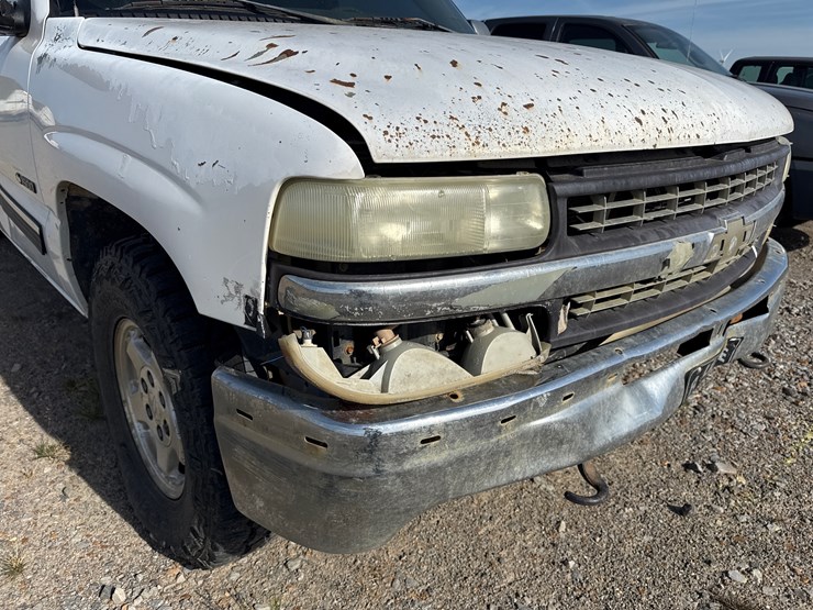 2002-chevrolet-1500-image-15