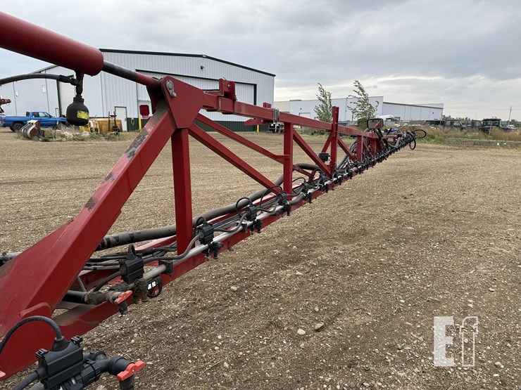 2020-case-ih-patriot-4440-image-43