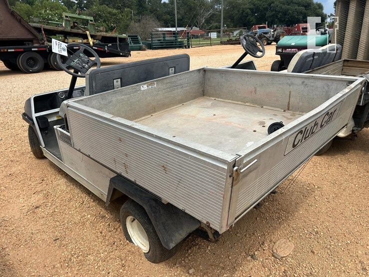 club-car-carryall-2-image-2