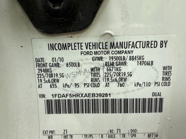 2010-ford-f550-image-14