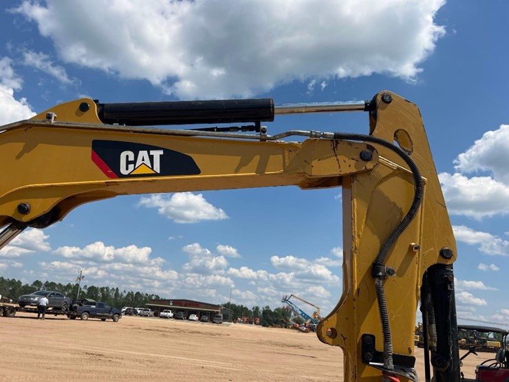 2016-caterpillar-303.5e2-cr-image-12