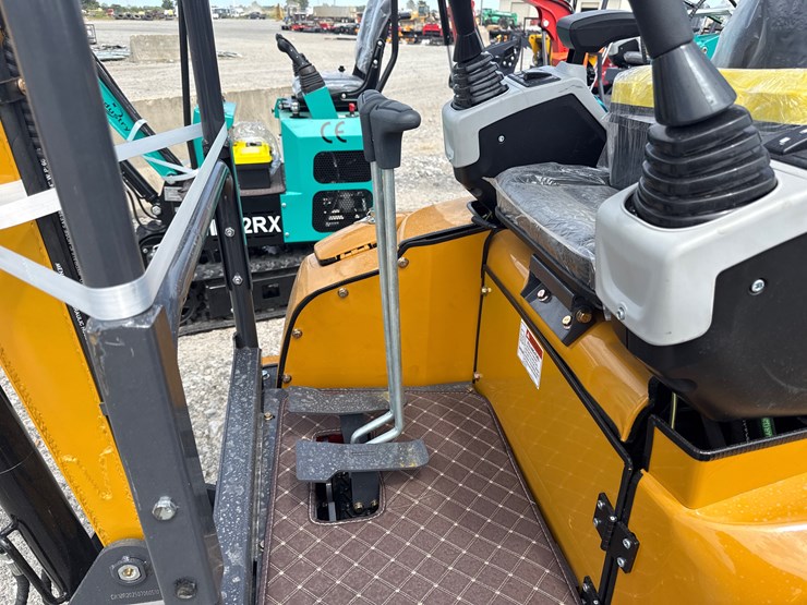 #220-•-#26488-•-unused-cfg-qk18r-mini-excavator-qk18r202507060510-image-20
