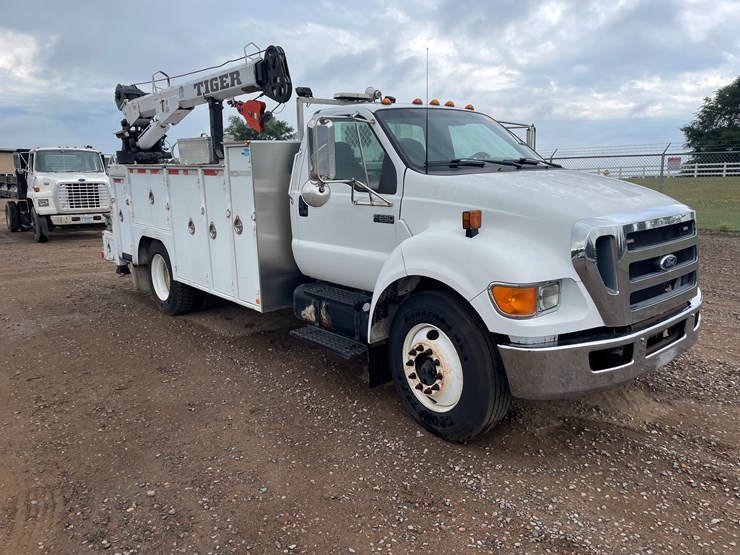 2006-ford-f650-image-6