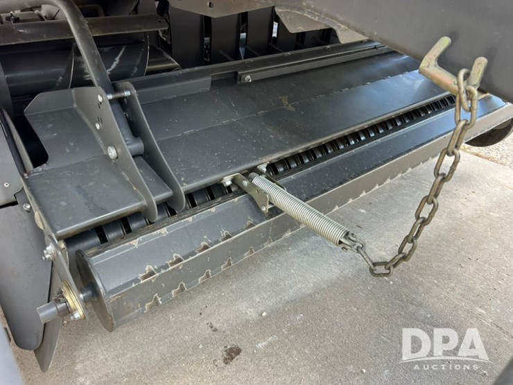 2017-massey-ferguson-2270-image-35