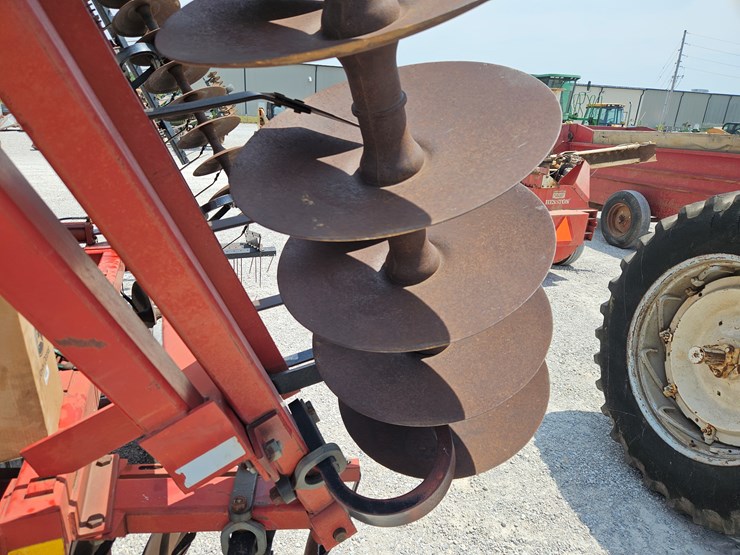 case-ih-3900-image-5