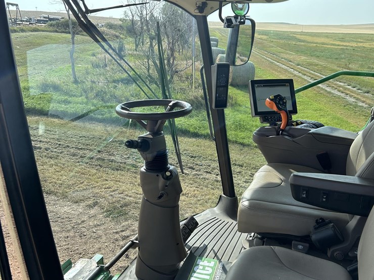 2021-john-deere-s790-image-94