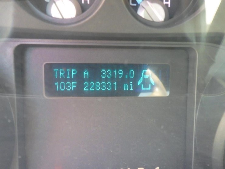 2014-ford-f250-image-13