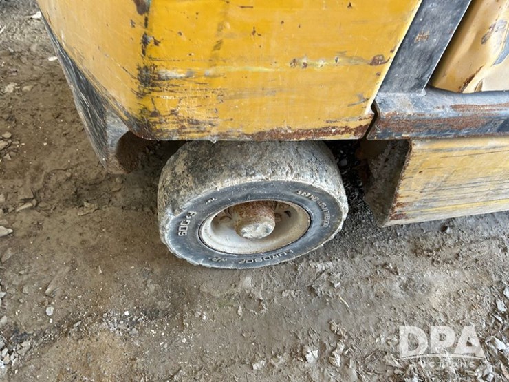 yale-forklift-(dpa2850,-unit-23531)-image-6