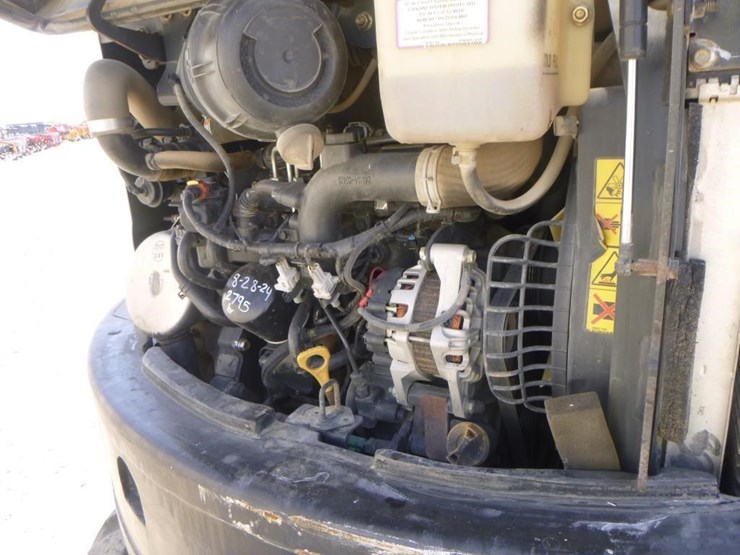 2016-bobcat-e32-image-28