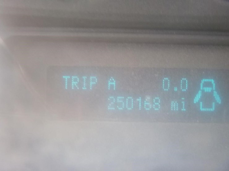 2017-ford-f650-image-21