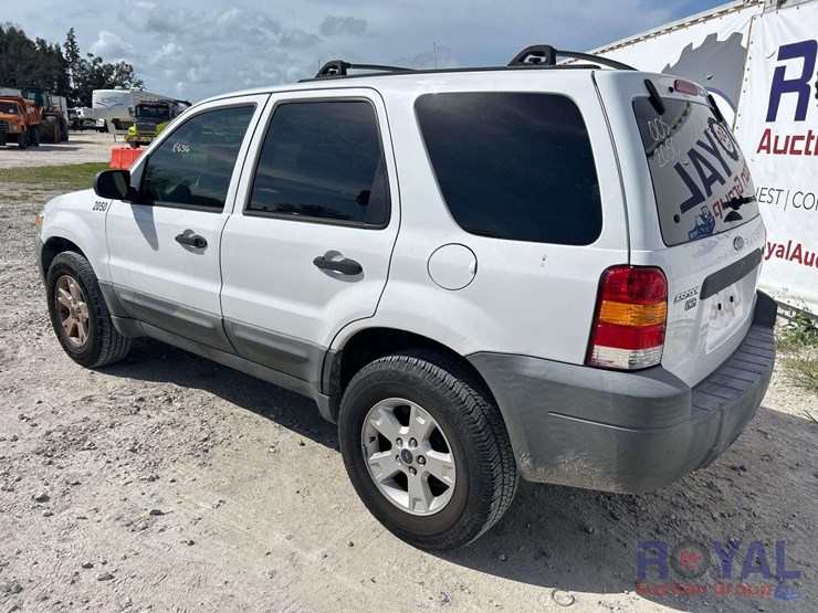 2007-ford-escape-image-4
