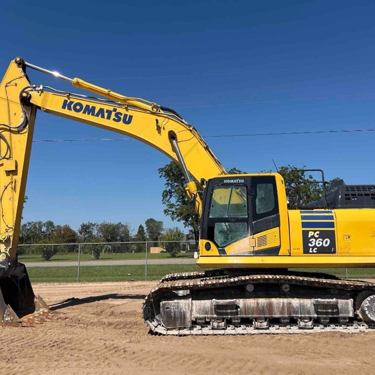2023 KOMATSU PC360 LC-11