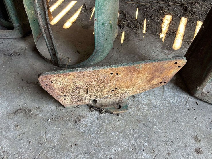 various-oliver-tractor-sheet-metal-image-9
