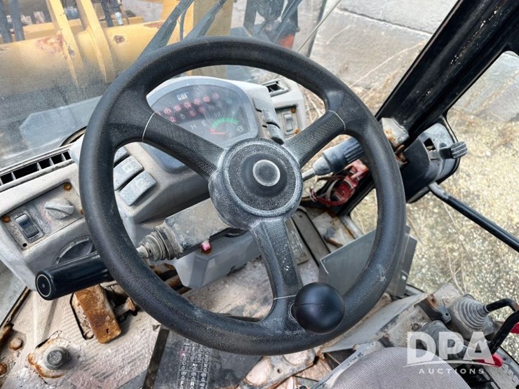 2015-caterpillar-903c-image-40