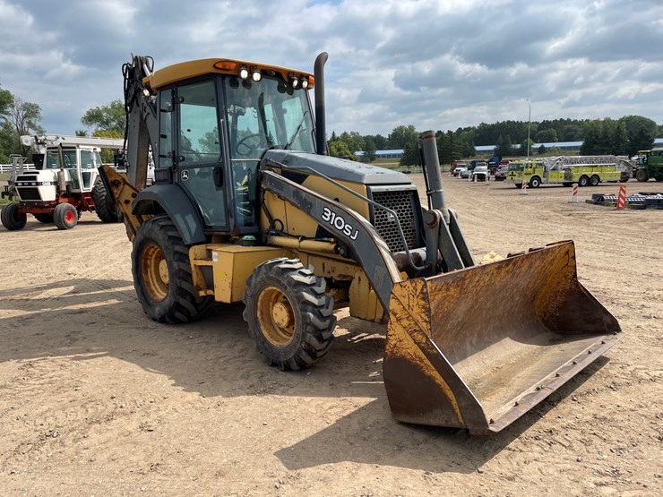 #2054-•-john-deere-310sj-image-4