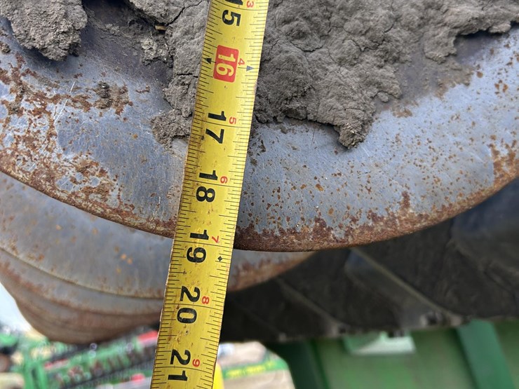 2021-john-deere-2680h-image-43