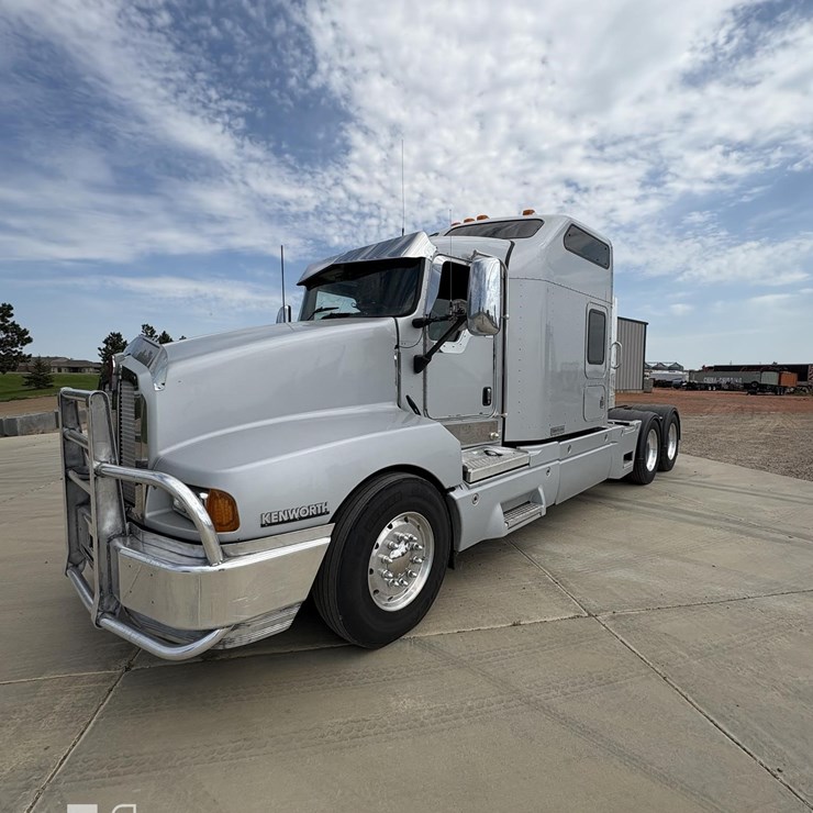 2005 KENWORTH T600