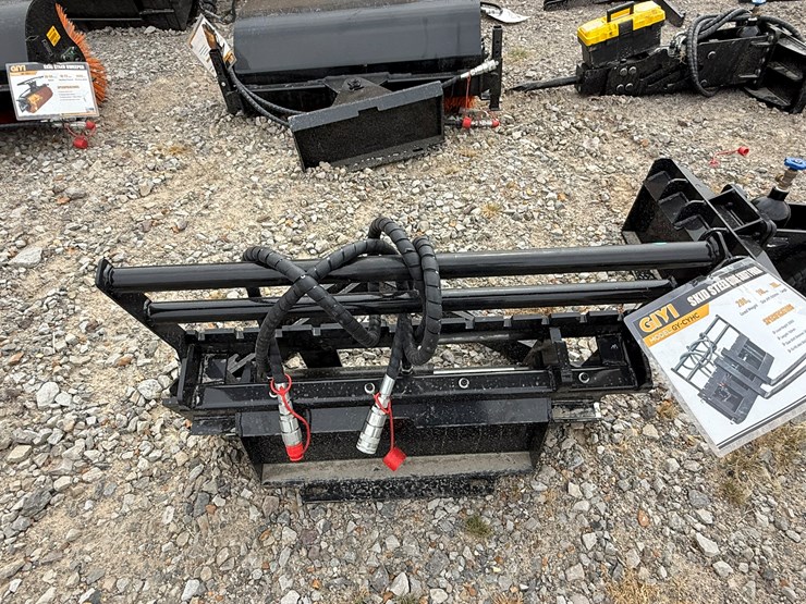 #230-•-#26375-•-unused-giyi-30"-mini-skid-steer-side-shift-fork-xcyhc2507284-image-4