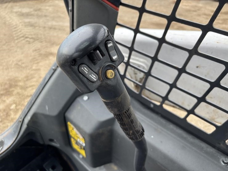 2022-bobcat-t66-image-23