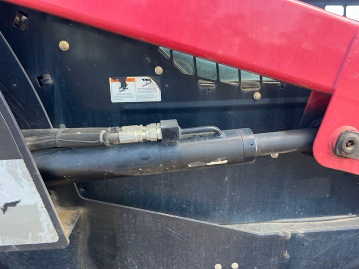 takeuchi-ts80r2-image-18