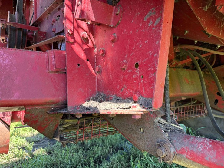 1997-case-ih-2388-image-35