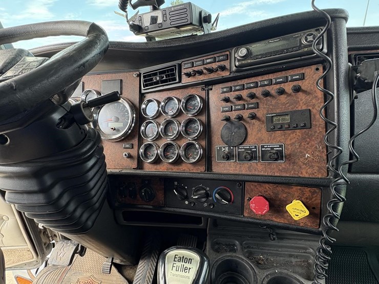 2005-kenworth-t600-image-5