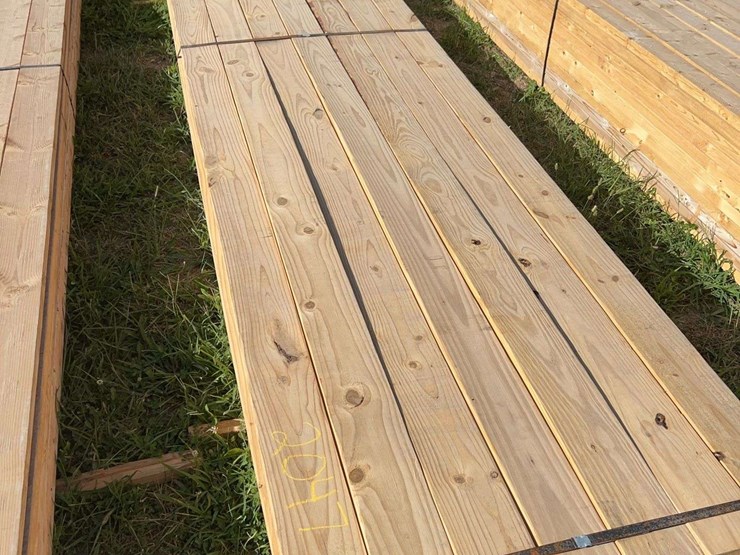 49-boards-of-2"x6"x16'-#2-white-wood-lumber,-(bidding-is-by-the-board,-not-the-stack)-image-1