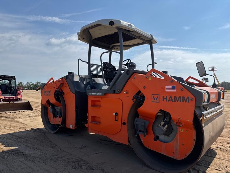 2016-hamm-hd+-120i-smooth-double-drum-roller-image-4