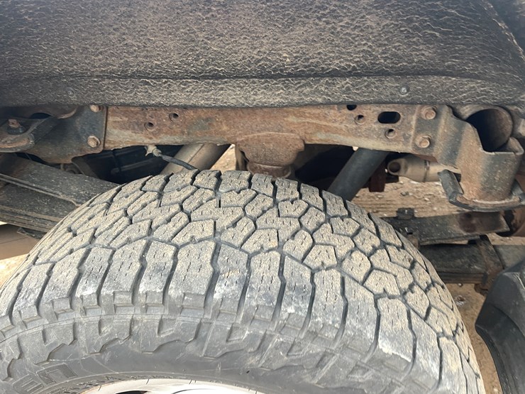 2019-chevrolet-silverado-3500-image-11