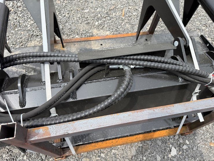 #2000-•-#26527-•-unused-giyi-gy-pg72c-72"-skid-steer-plate-grabber-c-pbzmq722507144-image-9