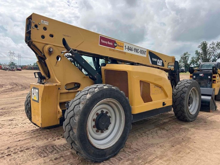 2014-caterpillar-tl642c-image-3