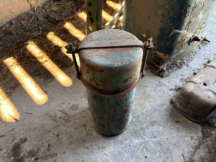 miscellaneous-oliver-tractor-parts-image-9