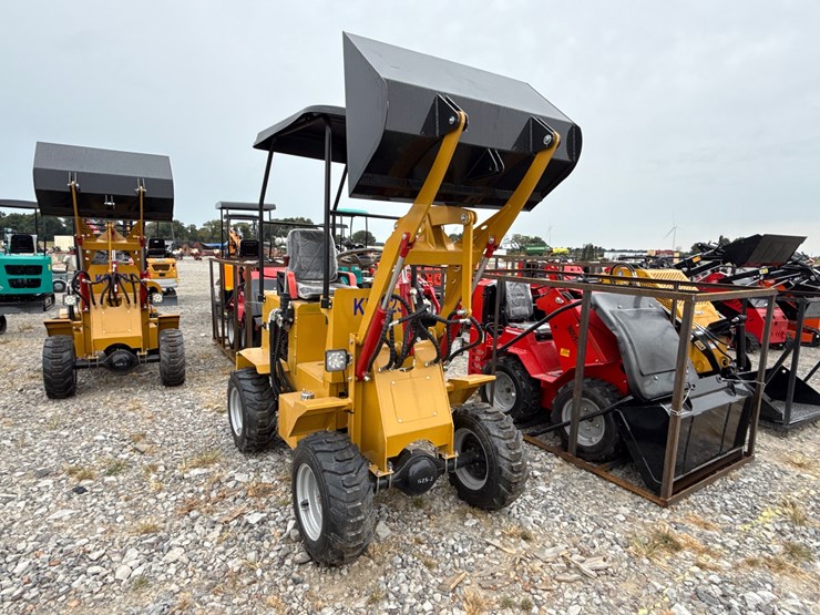 #220-•-#26496-•-unused-agt-krw23-compact-wheel-loader-image-2