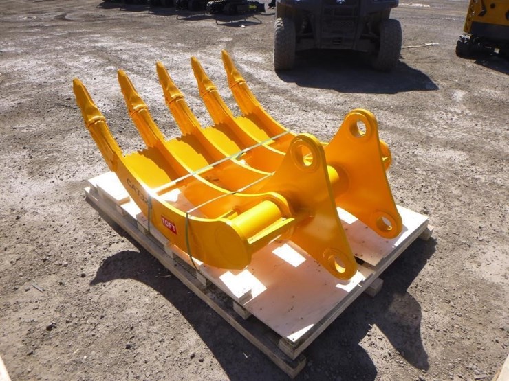 caterpillar-320-image-4
