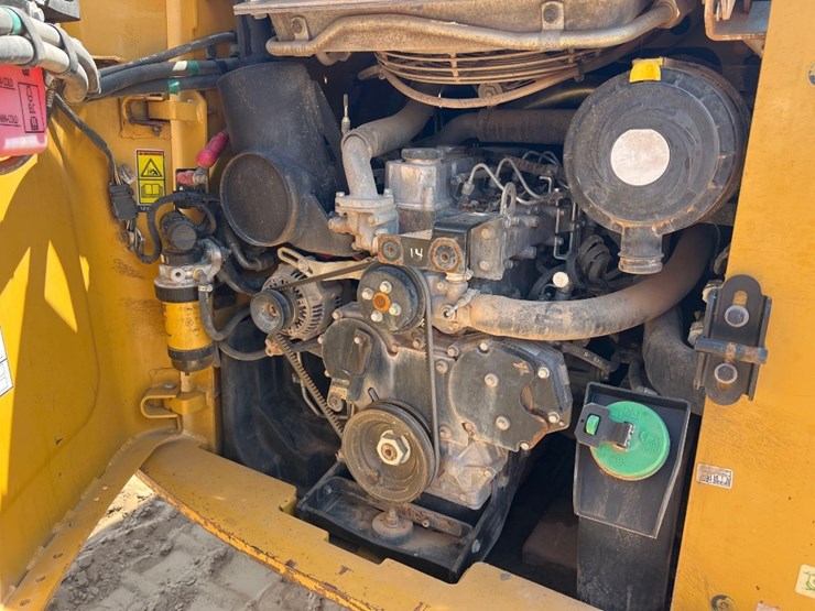 2012-caterpillar-279c2-image-13