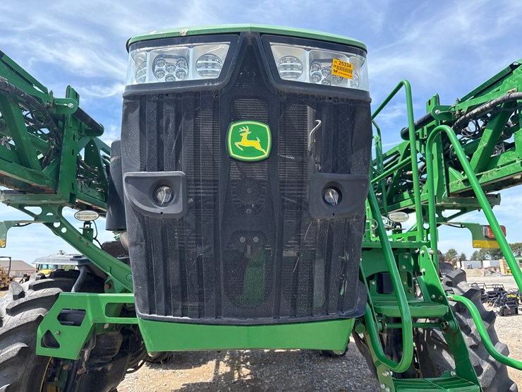 2018-john-deere-r4038-image-35