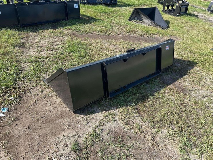 2025-swict-84in-bucket-skid-steer-attachment-image-4